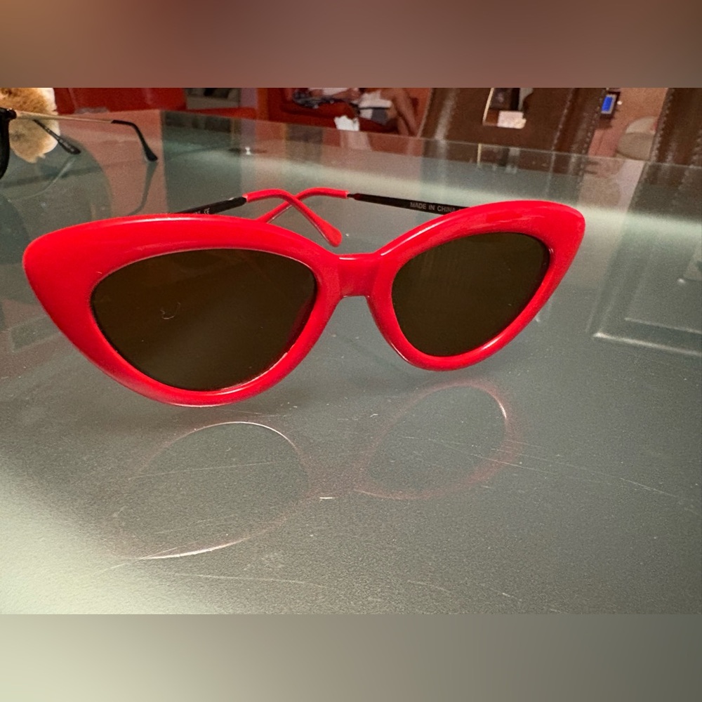 Red Cat-Eye Sunglasses by Zara - Picture 2 of 8